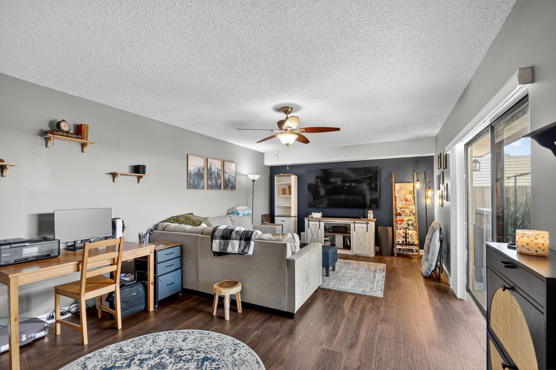 2409 24th Way, West Palm Beach, FL 33407 Photo