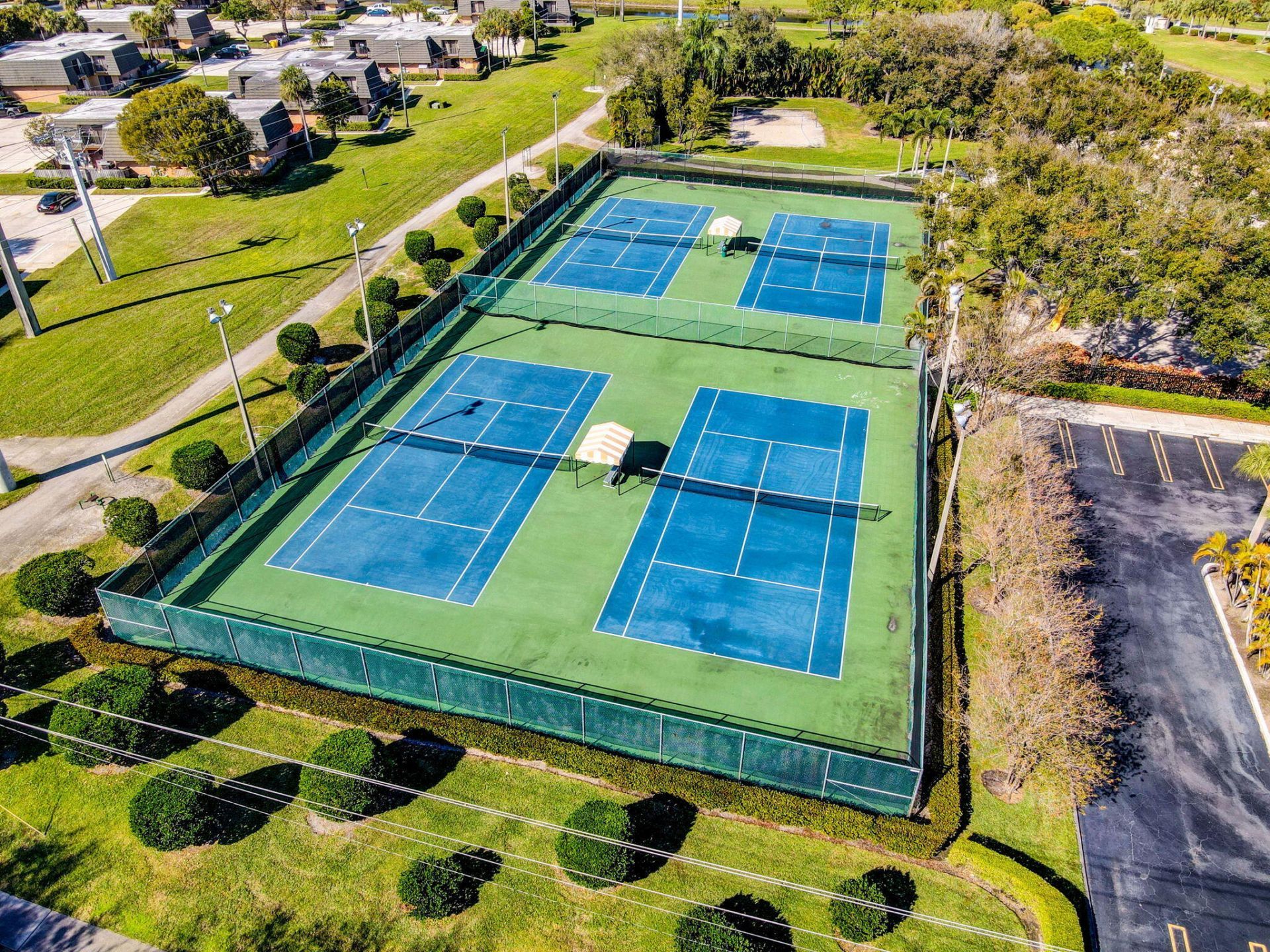 2409 24th Way, West Palm Beach, FL 33407 Photo