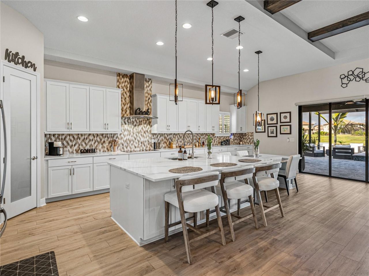 10877 Rustic Timber Loop, San Antonio, FL 33576 Photo