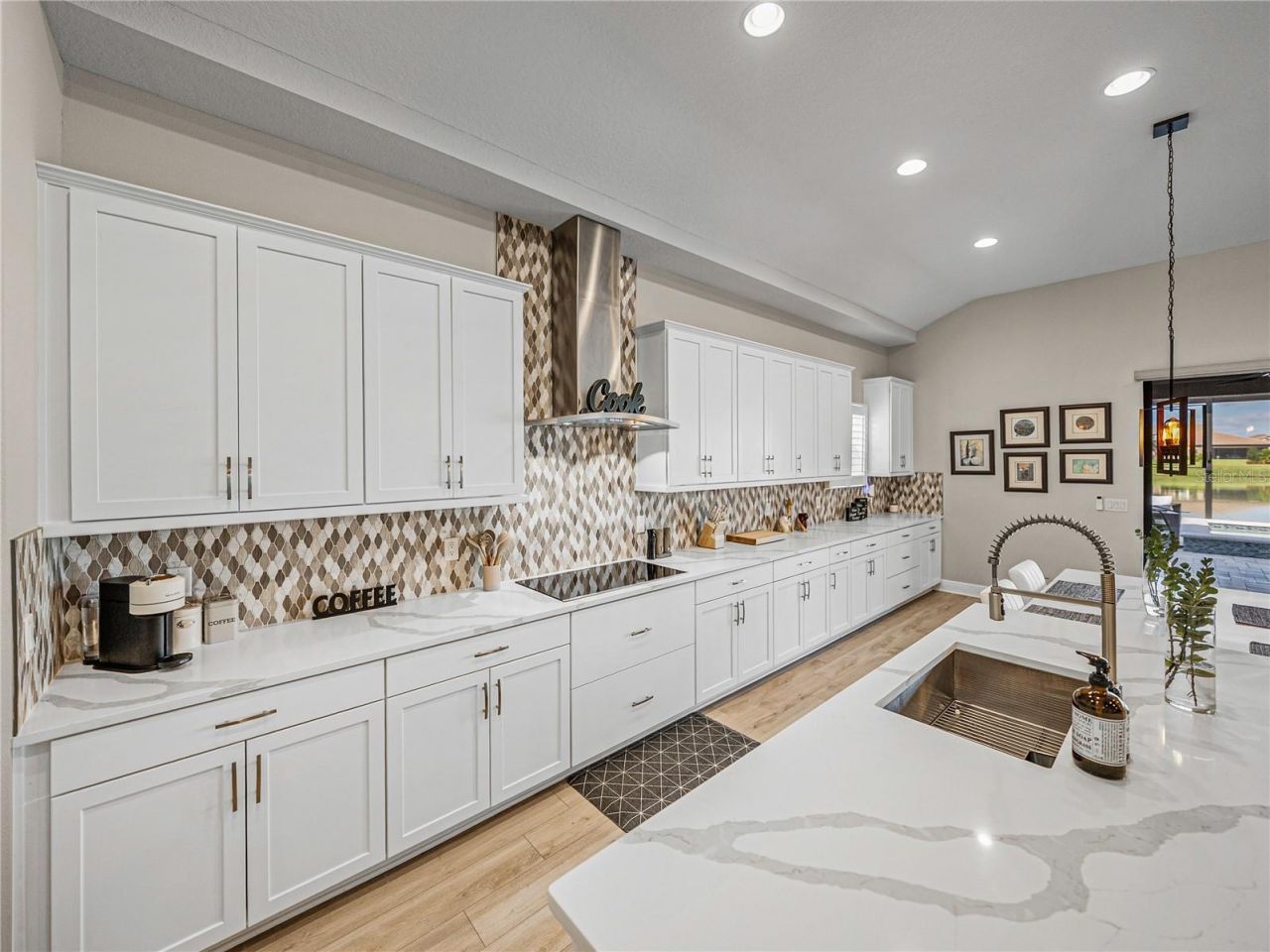 10877 Rustic Timber Loop, San Antonio, FL 33576 Photo