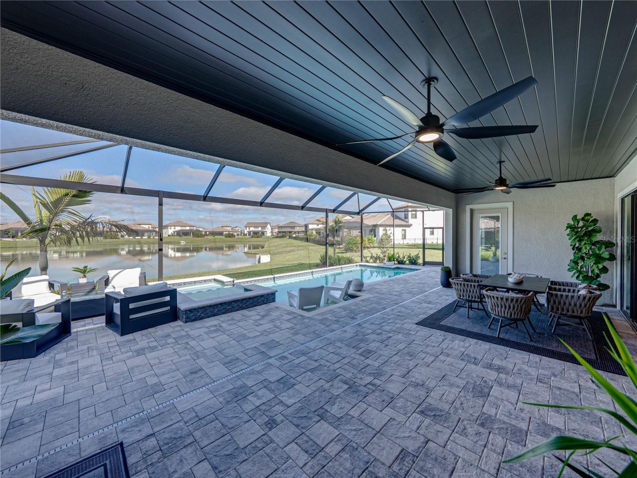 10877 Rustic Timber Loop, San Antonio, FL 33576 Photo