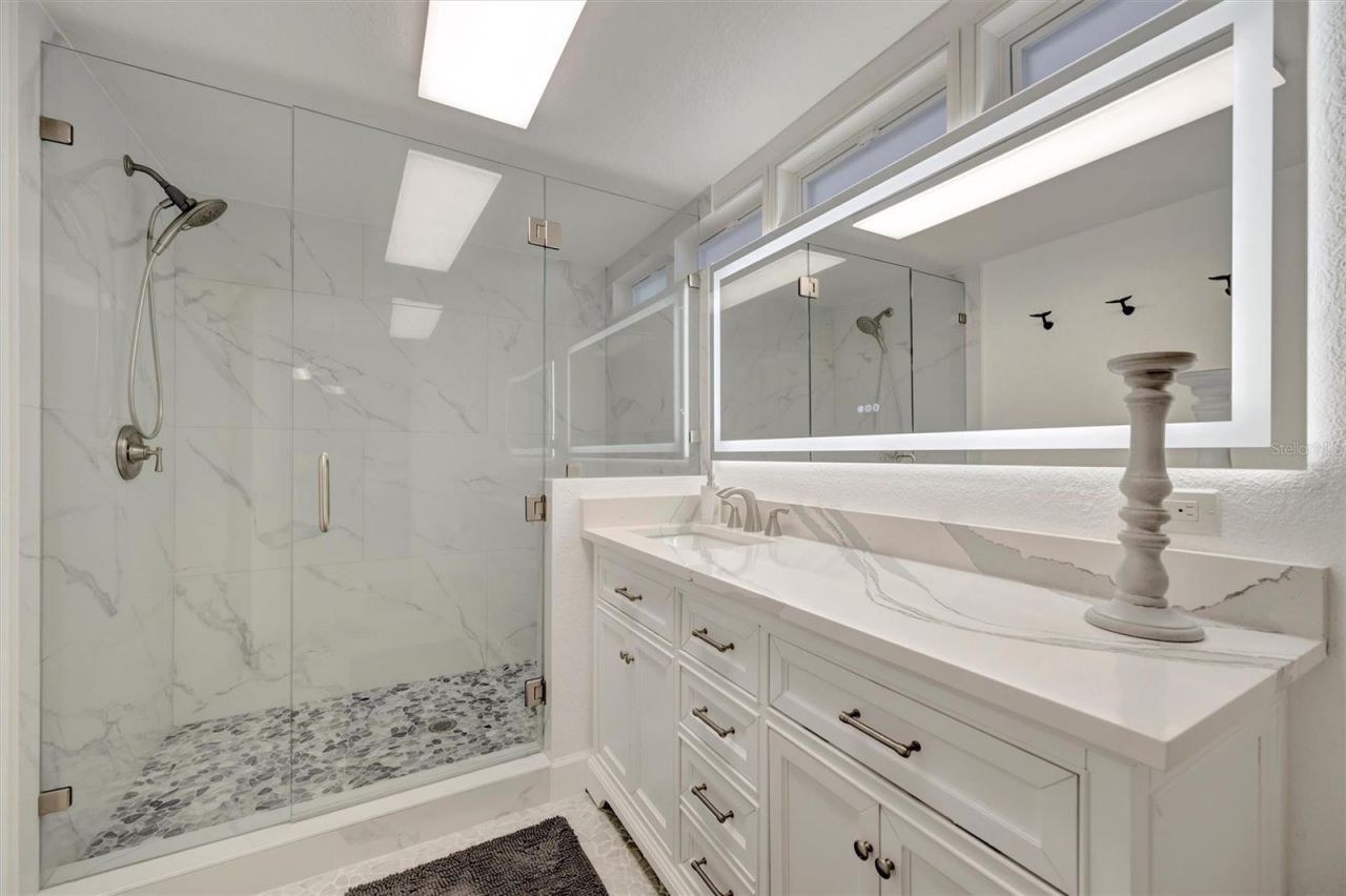 5918 Skimmer Point Boulevard S, Gulfport, FL 33707 Photo