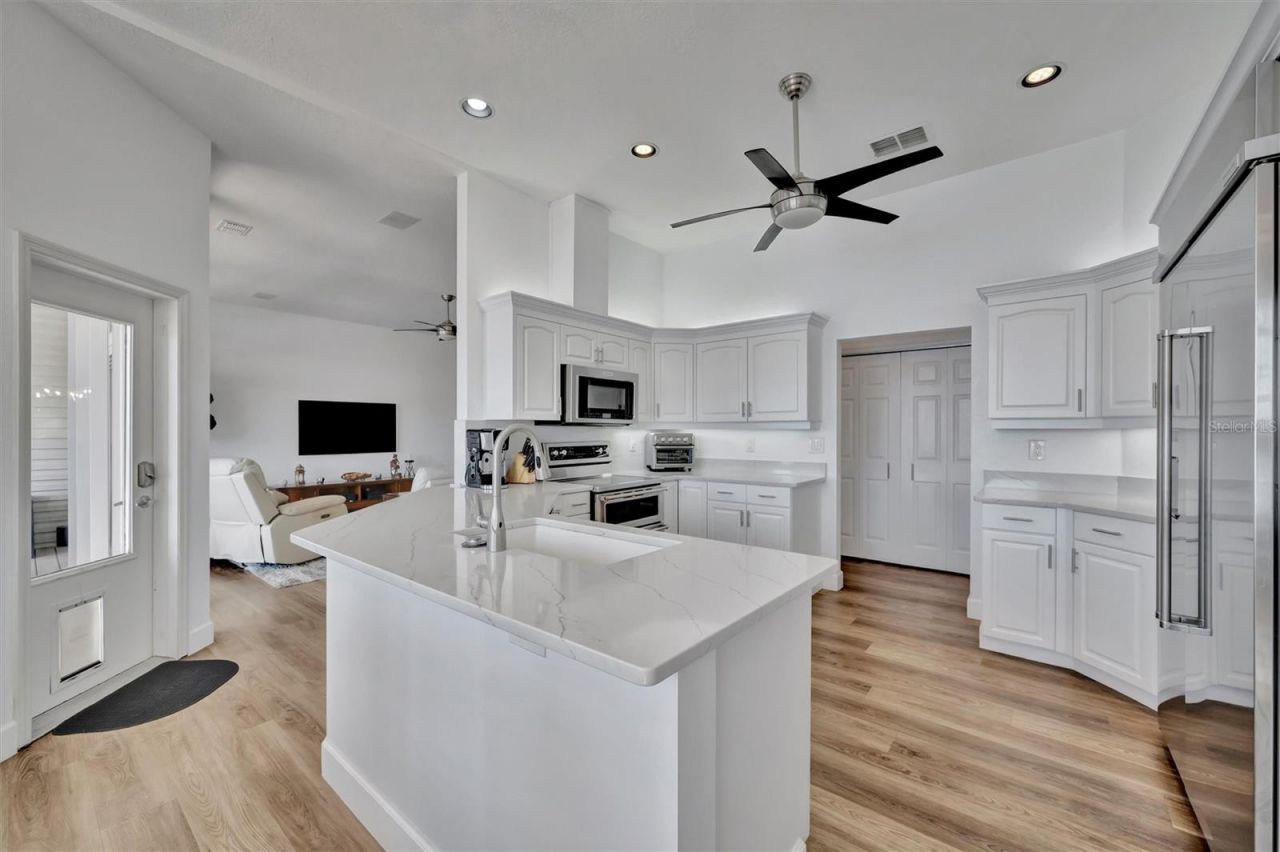 5918 Skimmer Point Boulevard S, Gulfport, FL 33707 Photo