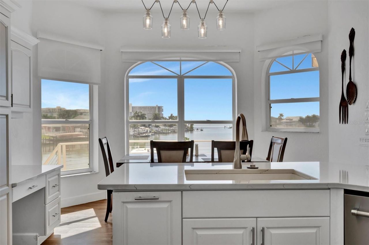 5918 Skimmer Point Boulevard S, Gulfport, FL 33707 Photo