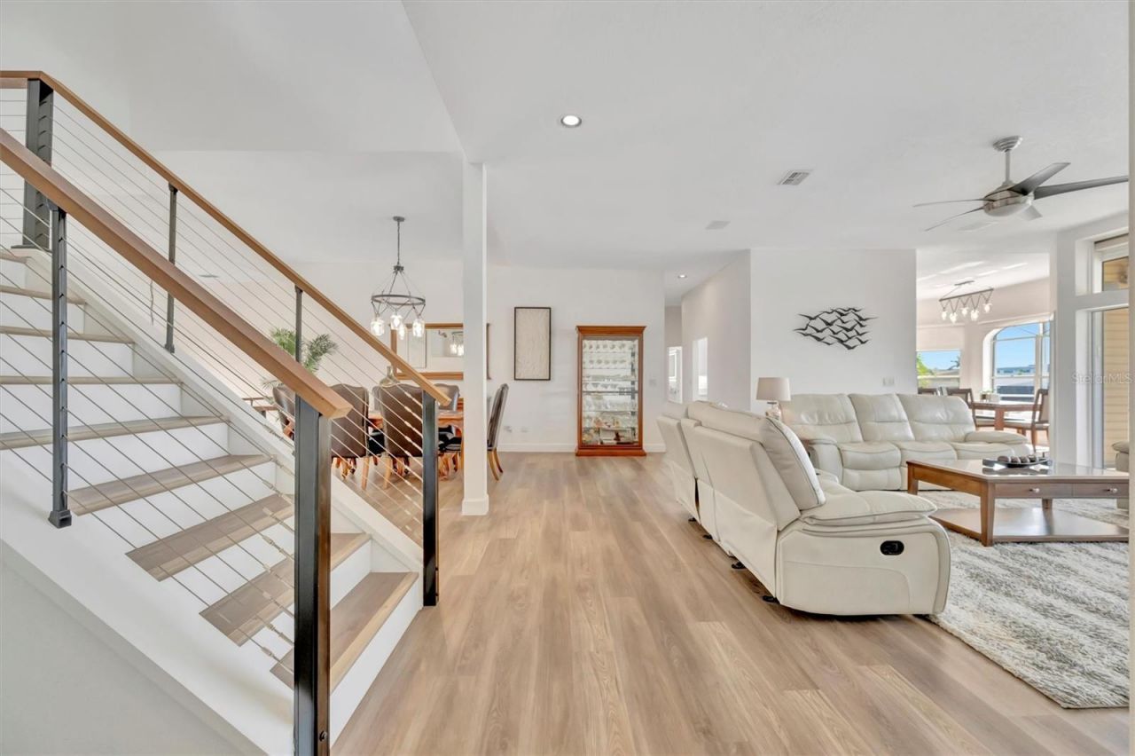 5918 Skimmer Point Boulevard S, Gulfport, FL 33707 Photo