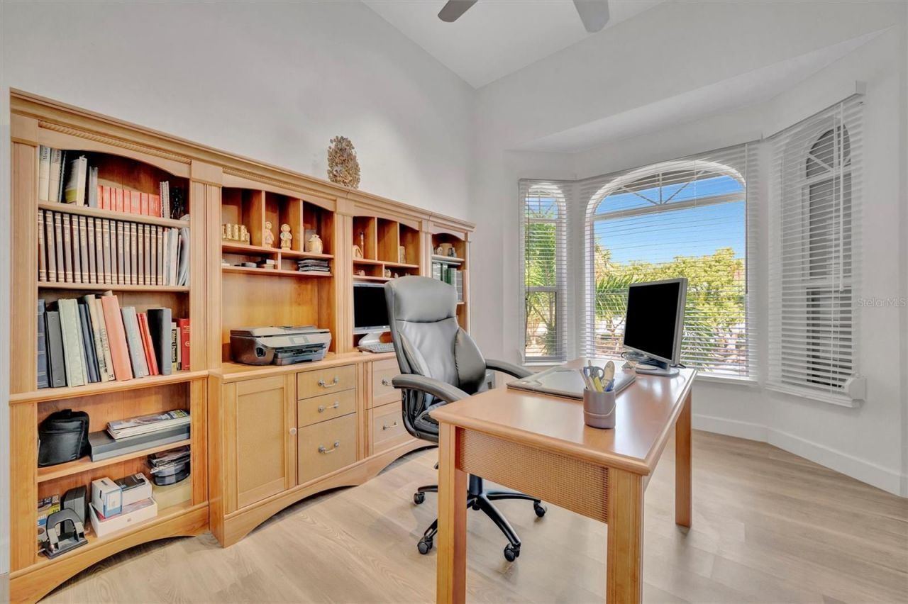 5918 Skimmer Point Boulevard S, Gulfport, FL 33707 Photo