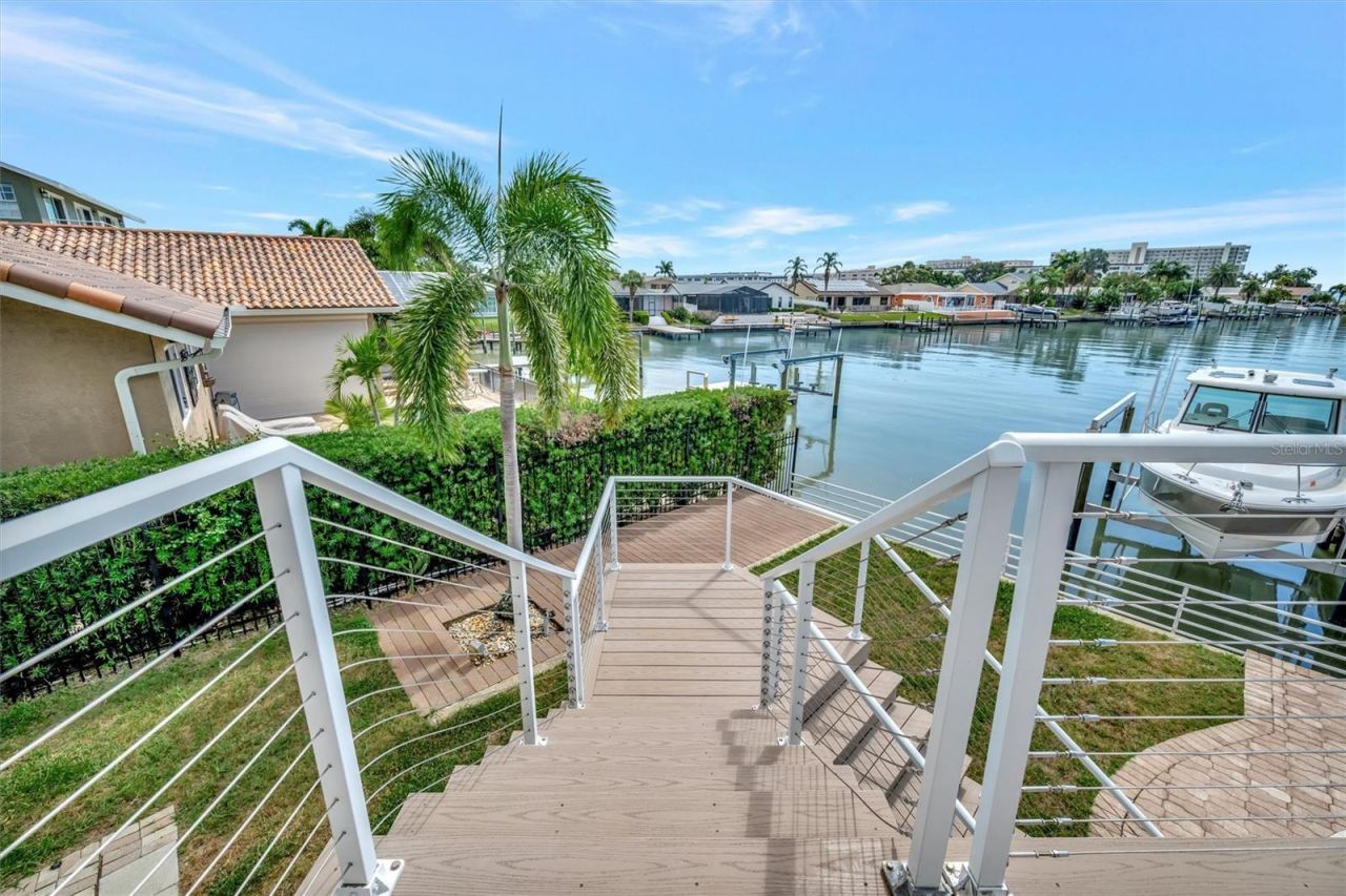 5918 Skimmer Point Boulevard S, Gulfport, FL 33707 Photo