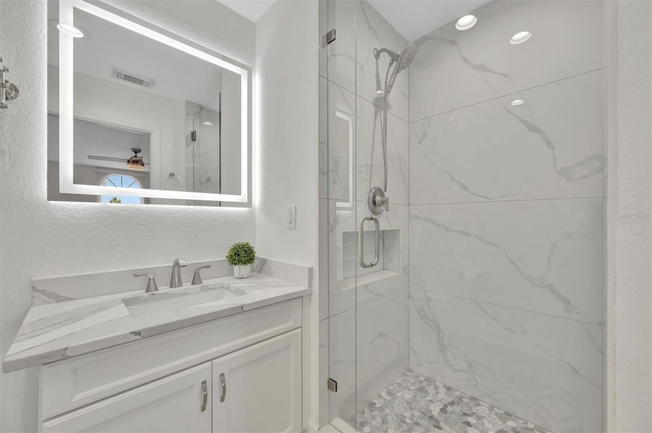 5918 Skimmer Point Boulevard S, Gulfport, FL 33707 Photo