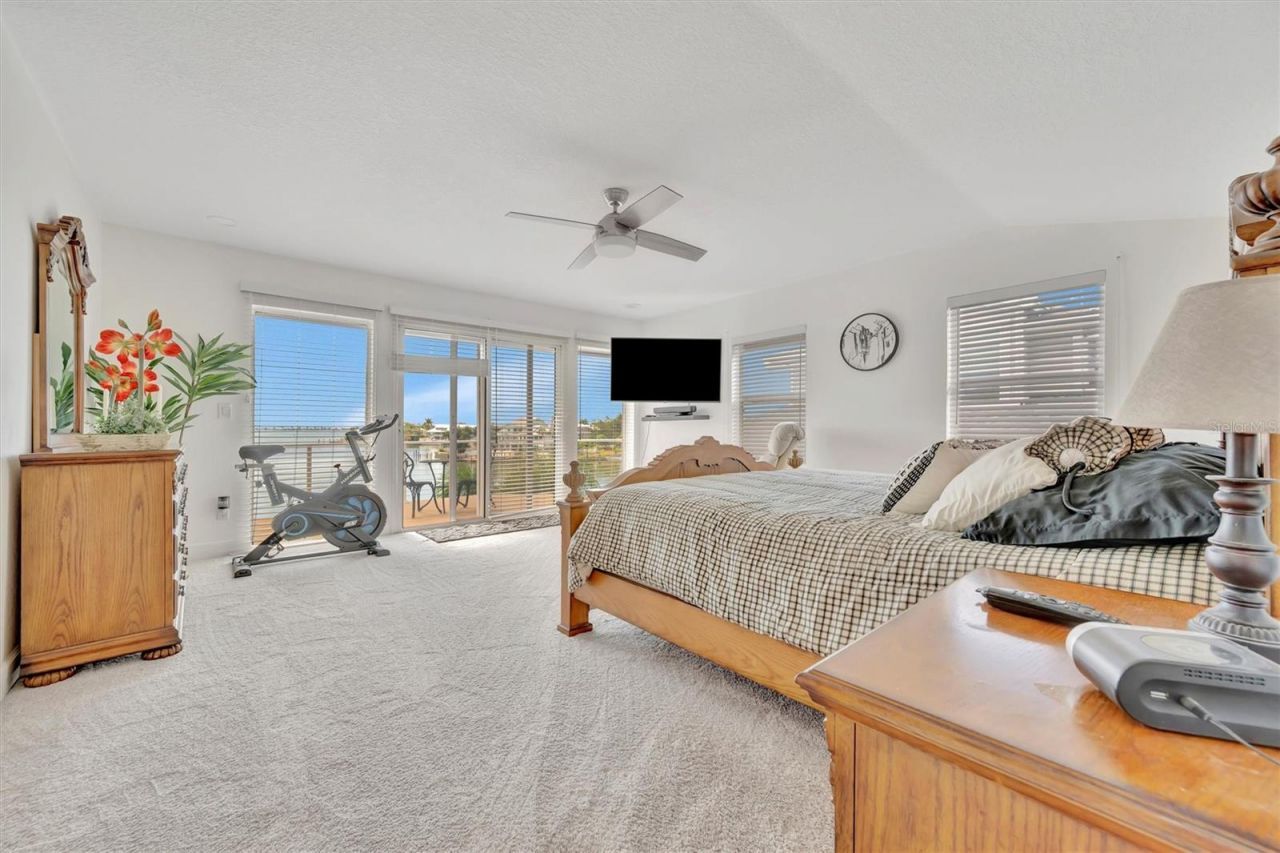 5918 Skimmer Point Boulevard S, Gulfport, FL 33707 Photo