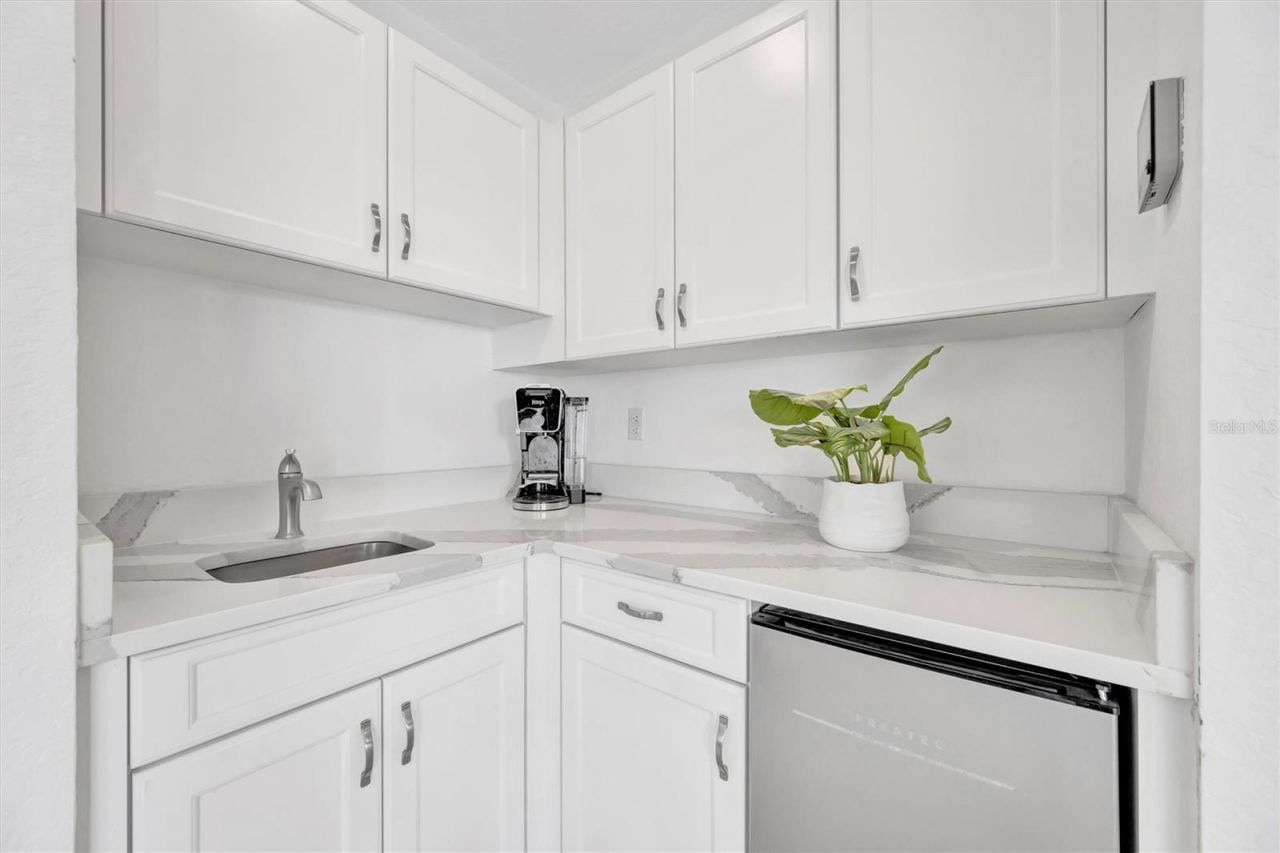 5918 Skimmer Point Boulevard S, Gulfport, FL 33707 Photo