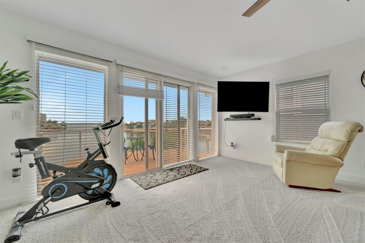 5918 Skimmer Point Boulevard S, Gulfport, FL 33707 Photo