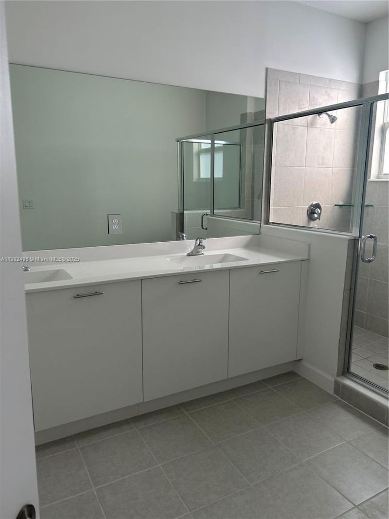 12855 NW 24th Ave, Miami, FL 33167 Photo