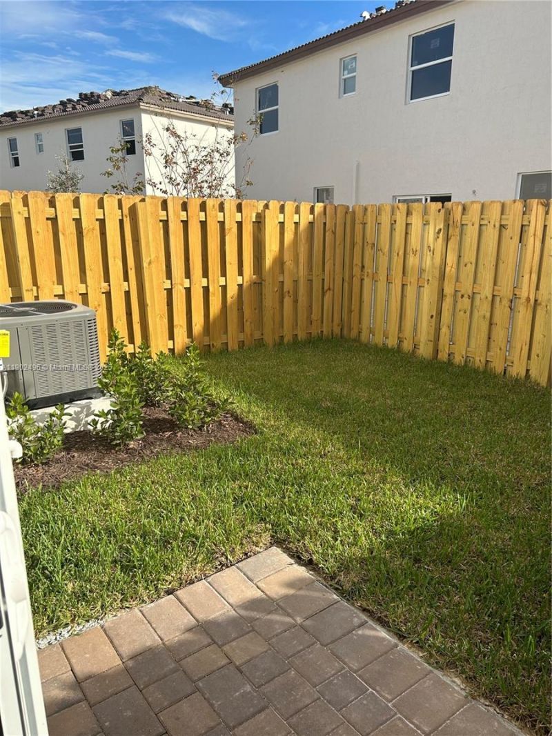 12855 NW 24th Ave, Miami, FL 33167 Photo