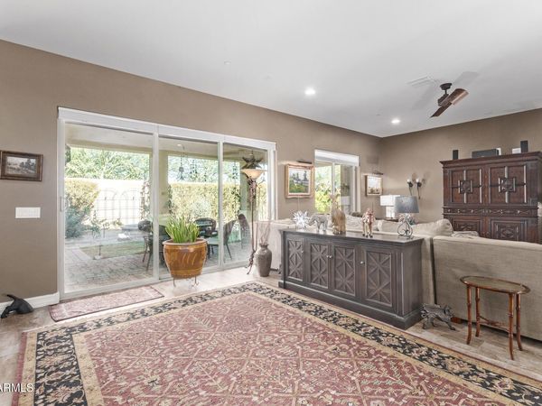 9814 W ROWEL Road, Peoria, AZ 85383