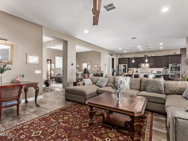 9814 W ROWEL Road, Peoria, AZ 85383