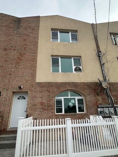 134 Beach 27th Street, Far Rockaway, NY 11691 Main Photo