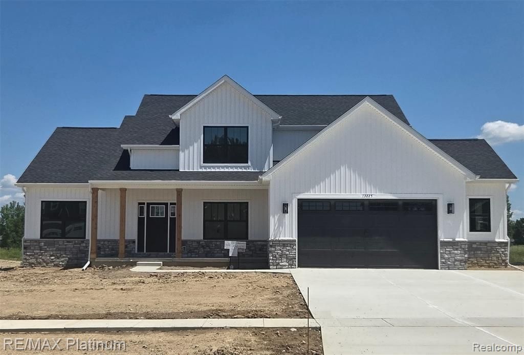 13102 Westwinds Drive, Fenton Township, MI 48451 Main Photo