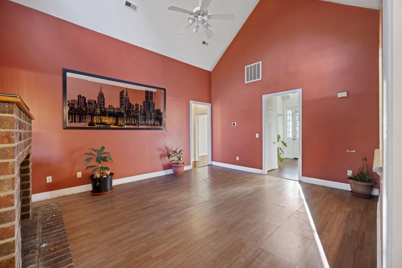 113 Twisted Oak Trail Photo 14