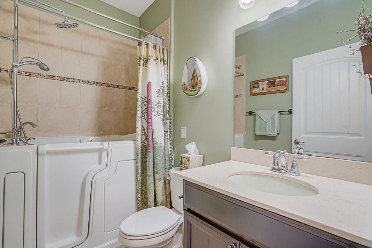 9328 Silent Oak Circle, West Palm Beach, FL 33411 Photo