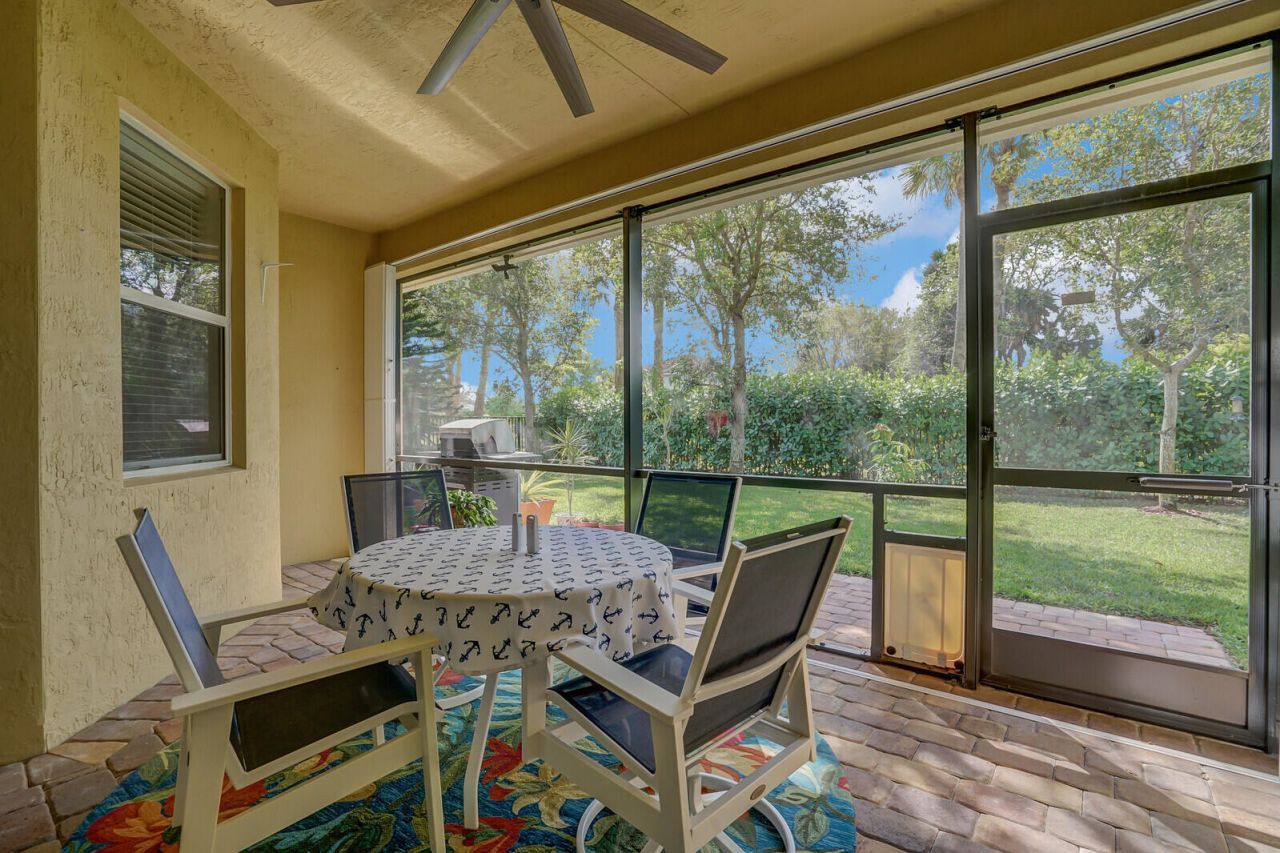 9328 Silent Oak Circle, West Palm Beach, FL 33411 Photo