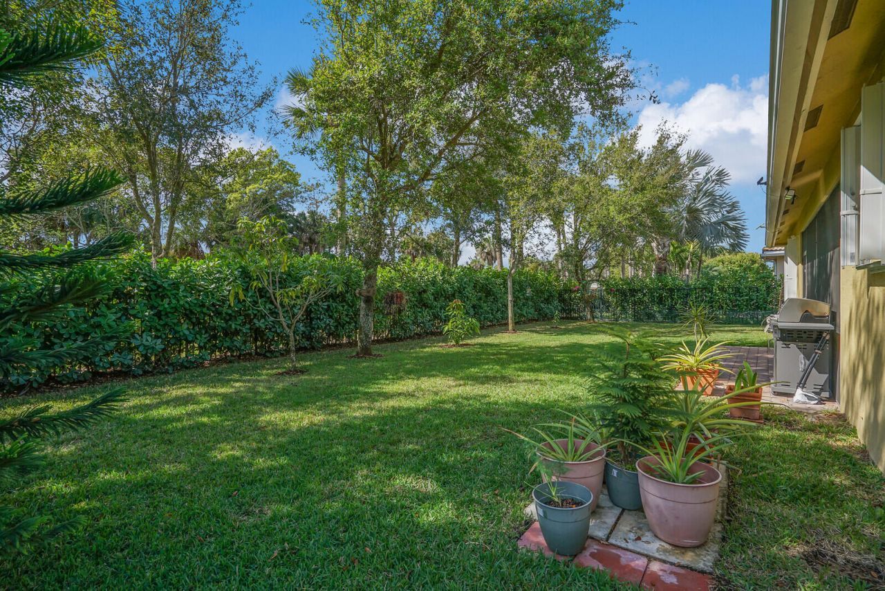 9328 Silent Oak Circle, West Palm Beach, FL 33411 Photo
