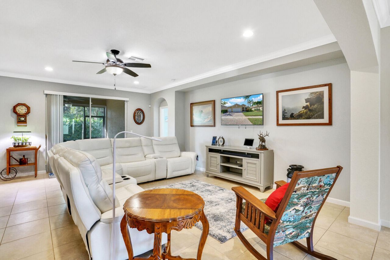 9328 Silent Oak Circle, West Palm Beach, FL 33411 Photo