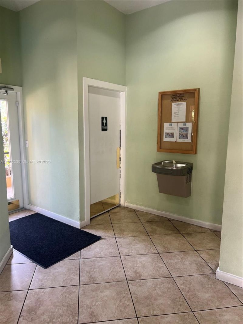4791 Via Palm Lks, Unit 1701, West Palm Beach, FL 33417 Photo