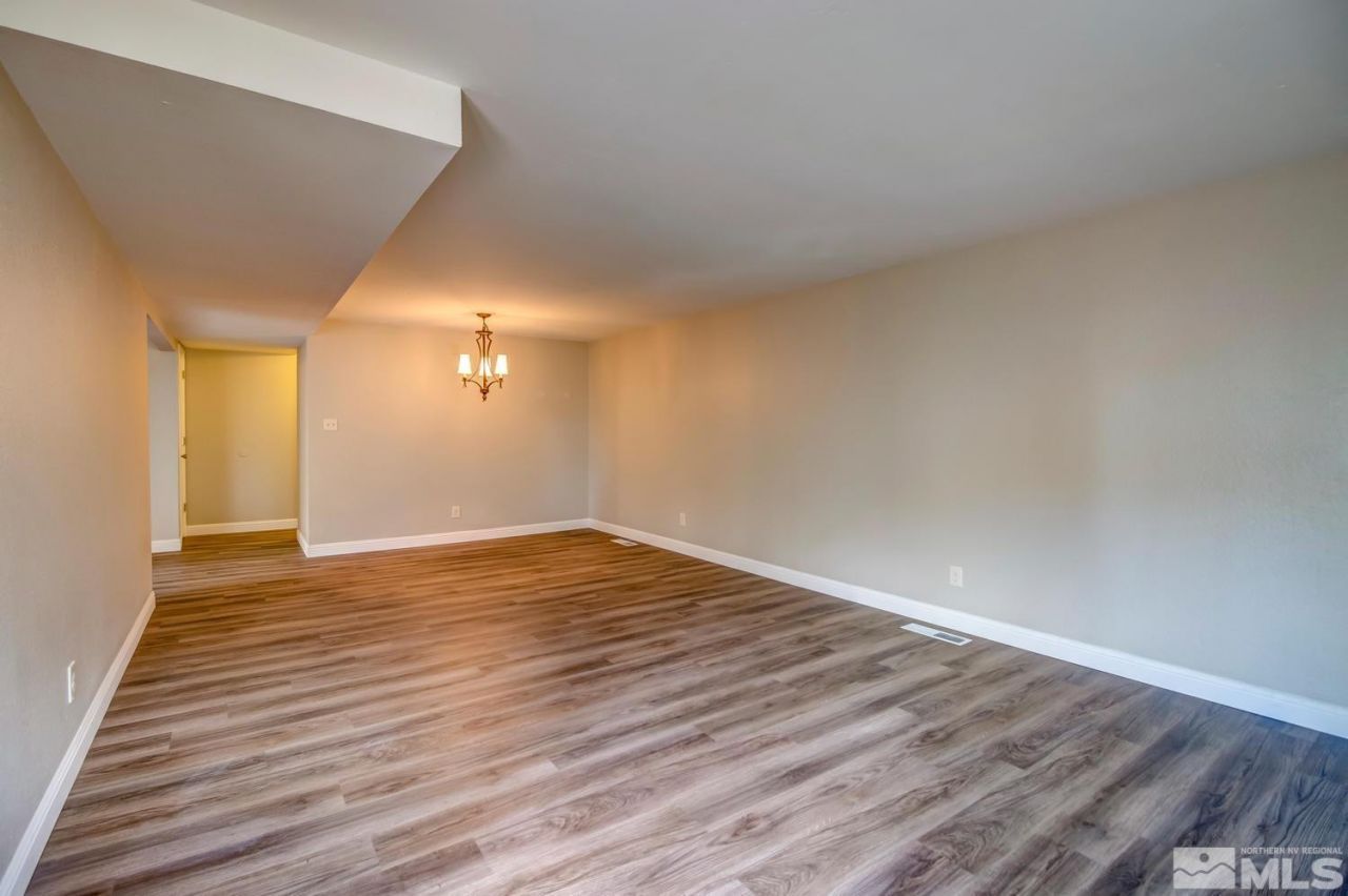 7513 Cumberland Circle, Reno, NV 89511 Photo