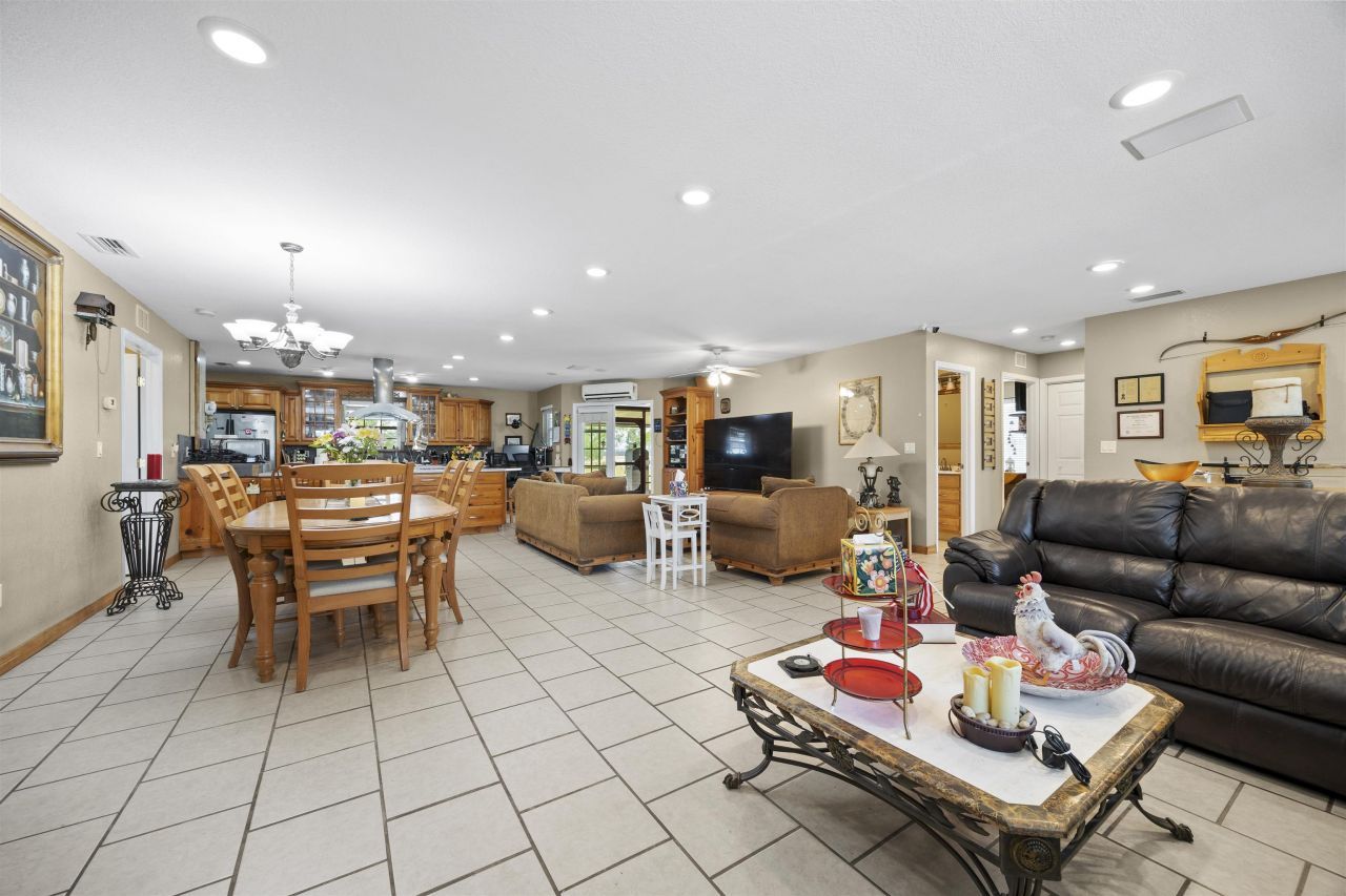 6676 SE Cr 255, Lee, FL 32059 Photo