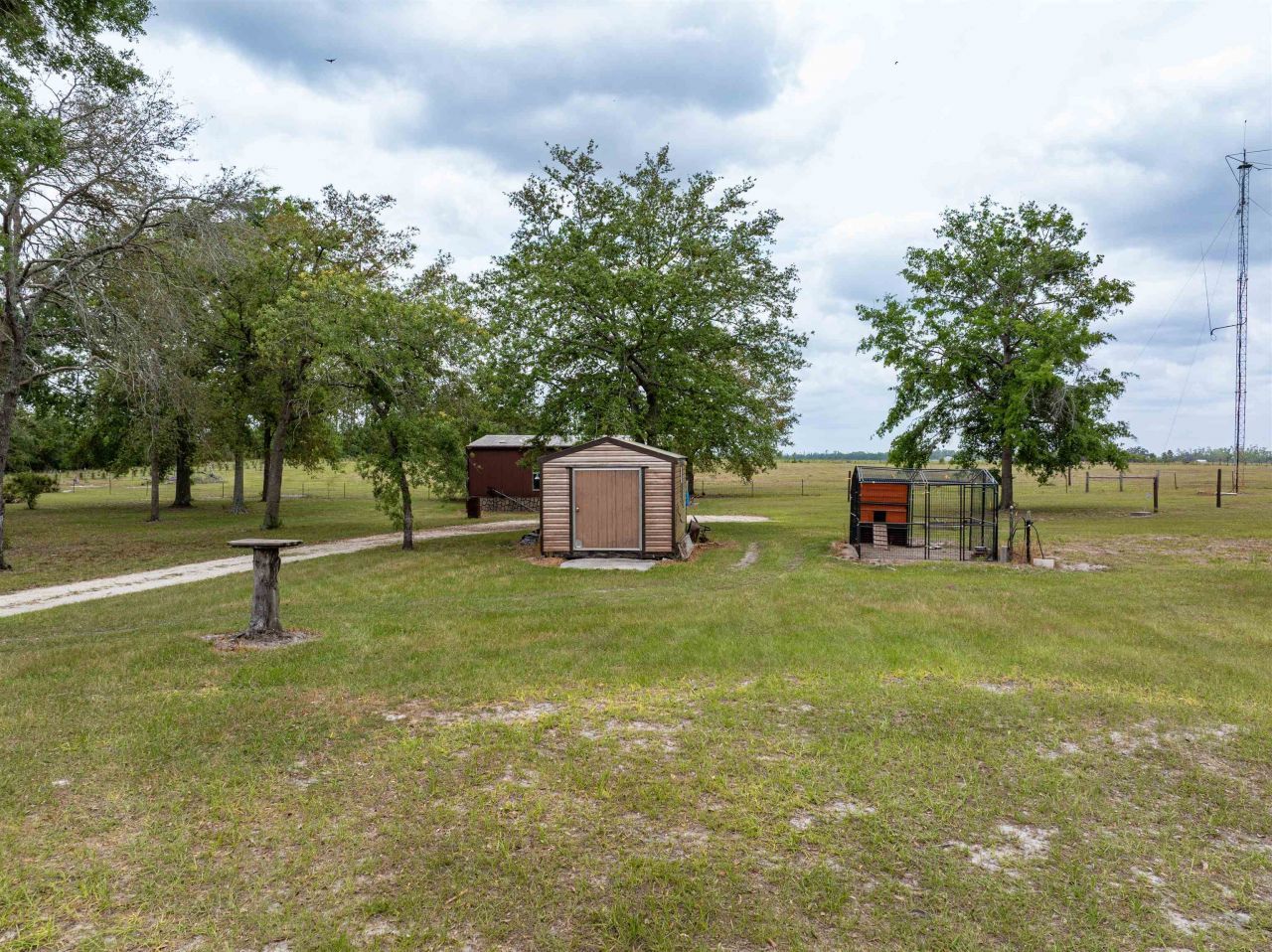 6676 SE Cr 255 , Lee, FL 32059 Photo