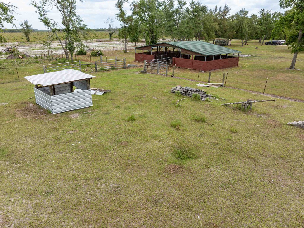 6676 SE Cr 255 , Lee, FL 32059 Photo