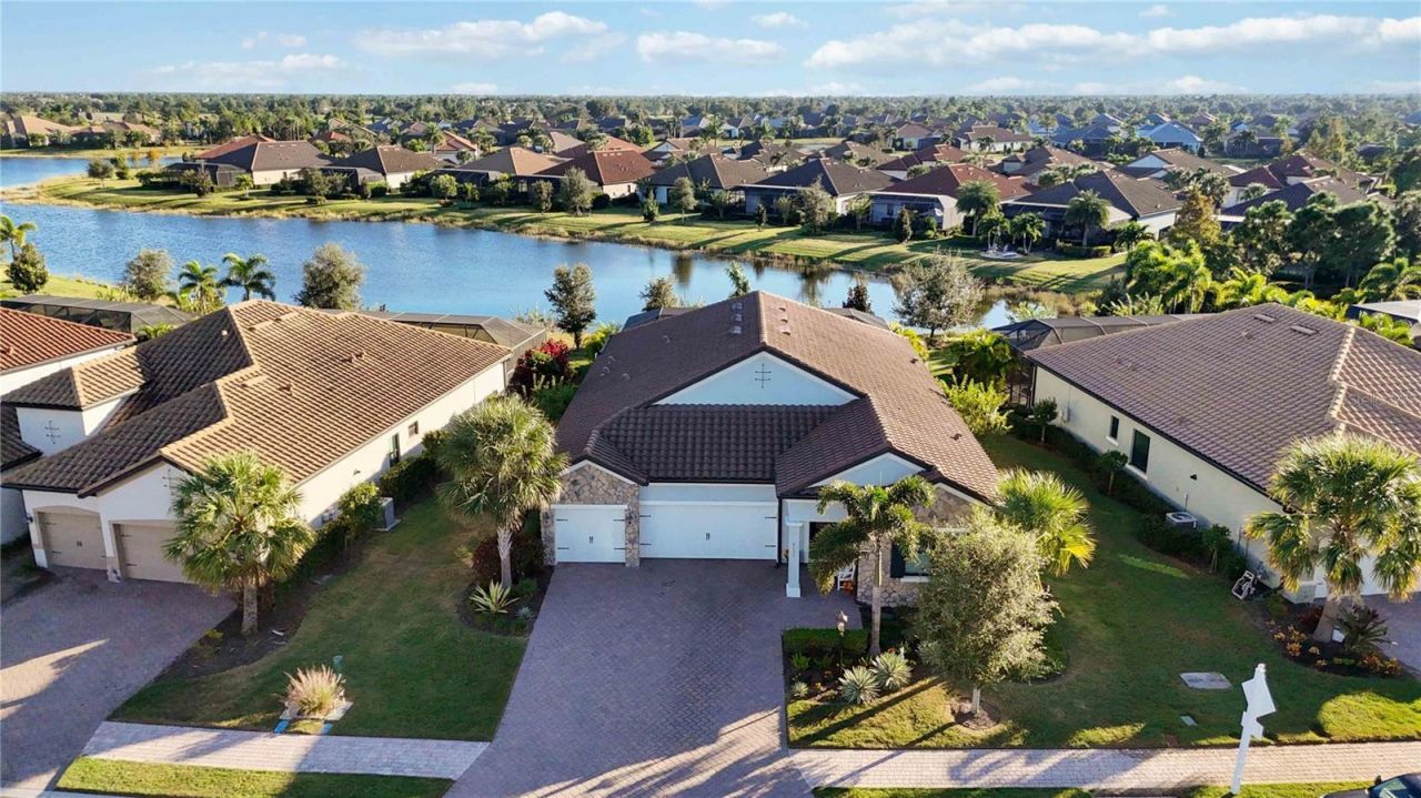 7131 Whittlebury Trail, Bradenton, FL 34202 Photo