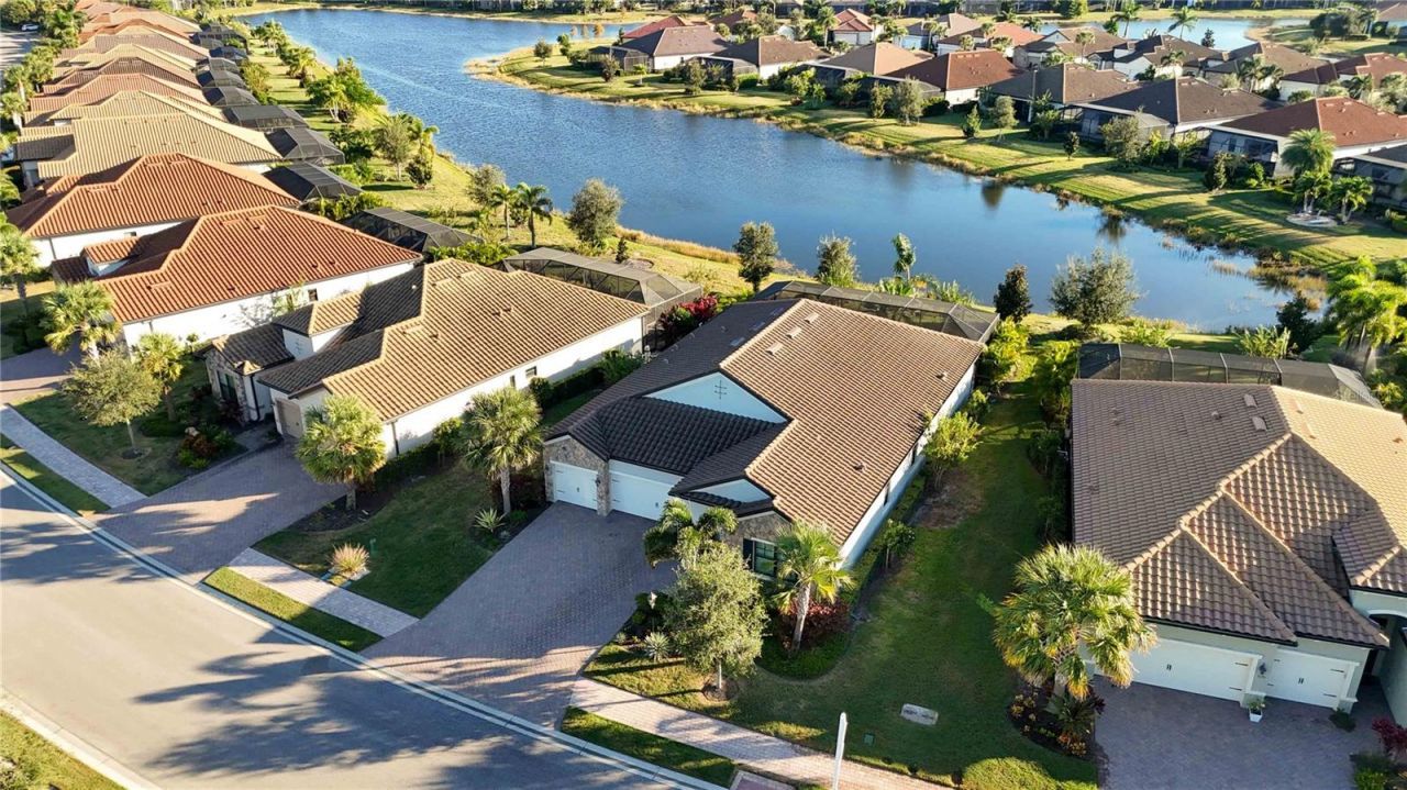 7131 Whittlebury Trail, Bradenton, FL 34202 Photo