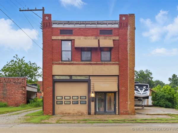 111 E Broadway Avenue , Yale, OK 74085