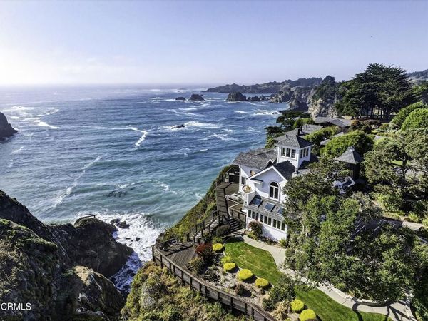 5920 Highway 1, Elk, CA 95432