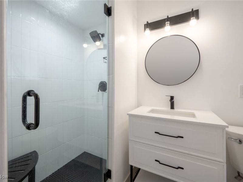 4859 Delevan Drive, Lyndhurst, OH 44124 Photo 12