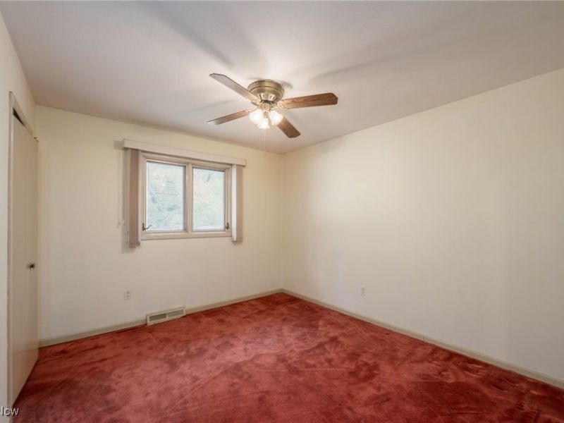 4859 Delevan Drive, Lyndhurst, OH 44124 Photo 13