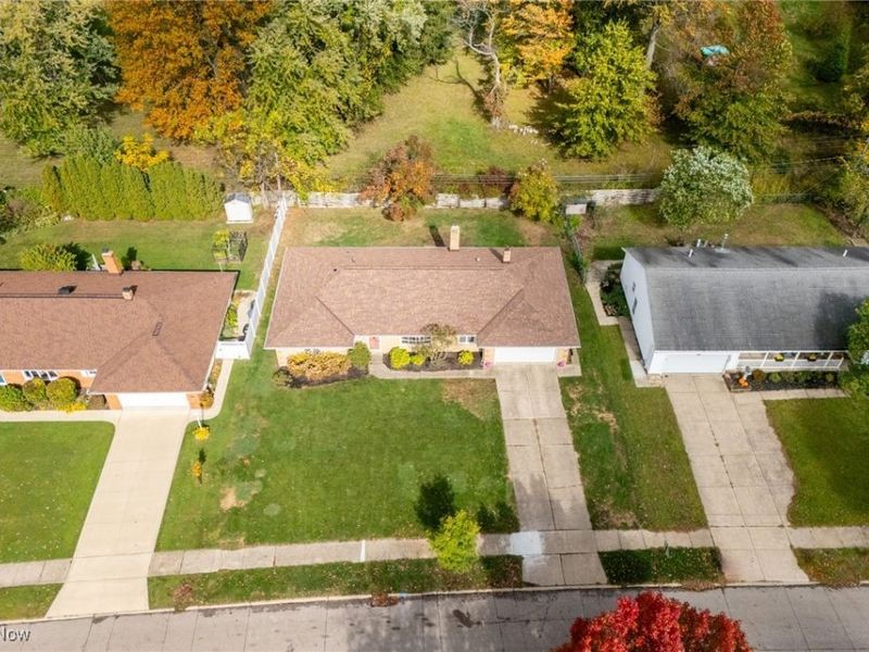 4859 Delevan Drive, Lyndhurst, OH 44124 Photo 19