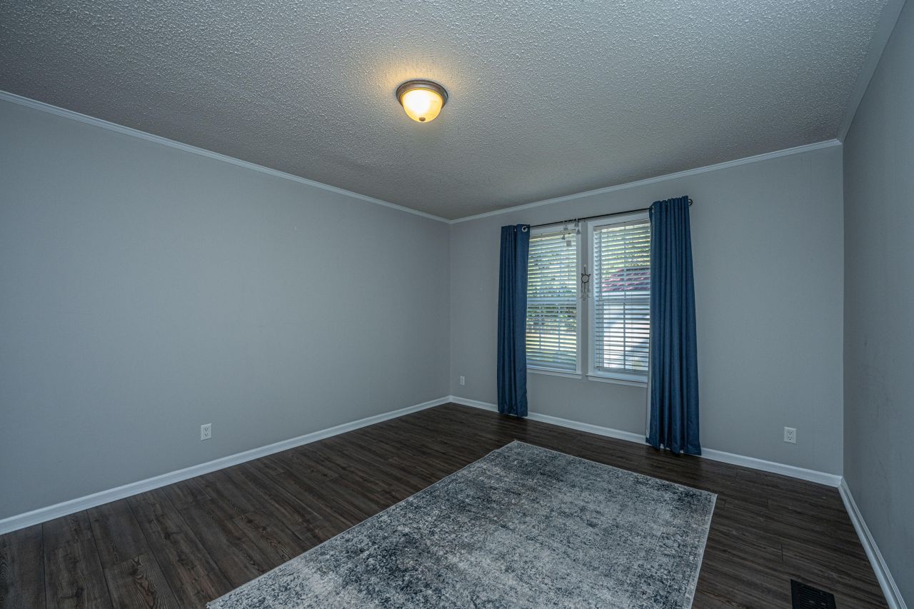 142 Mano Street Photo 30