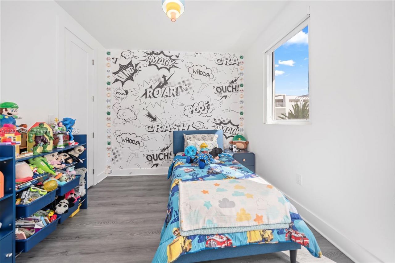 9153 NW 33rd St, Doral, FL 33172 Photo