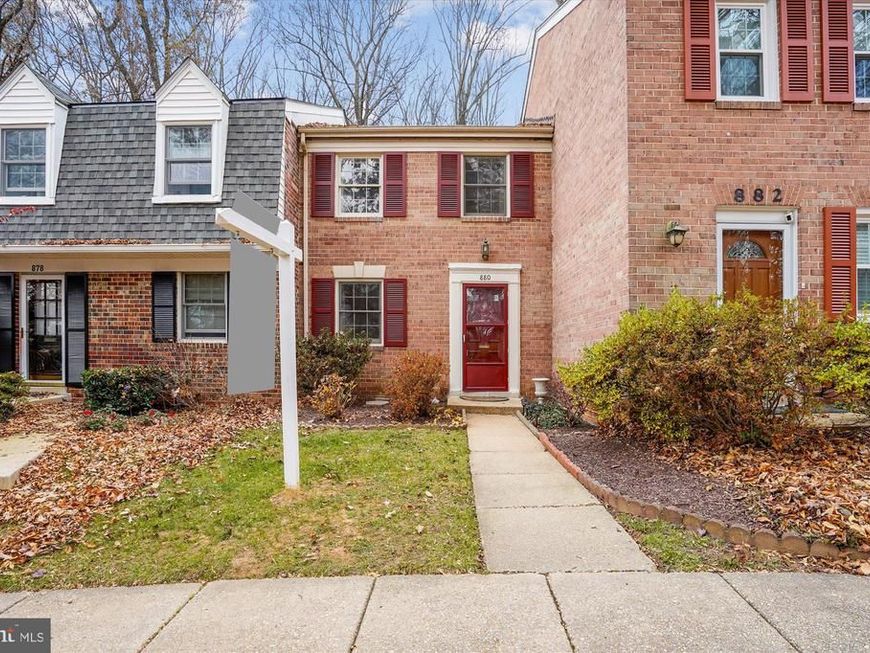 880 Azalea Drive, Unit 22-880, Rockville, MD 20850 Main Photo