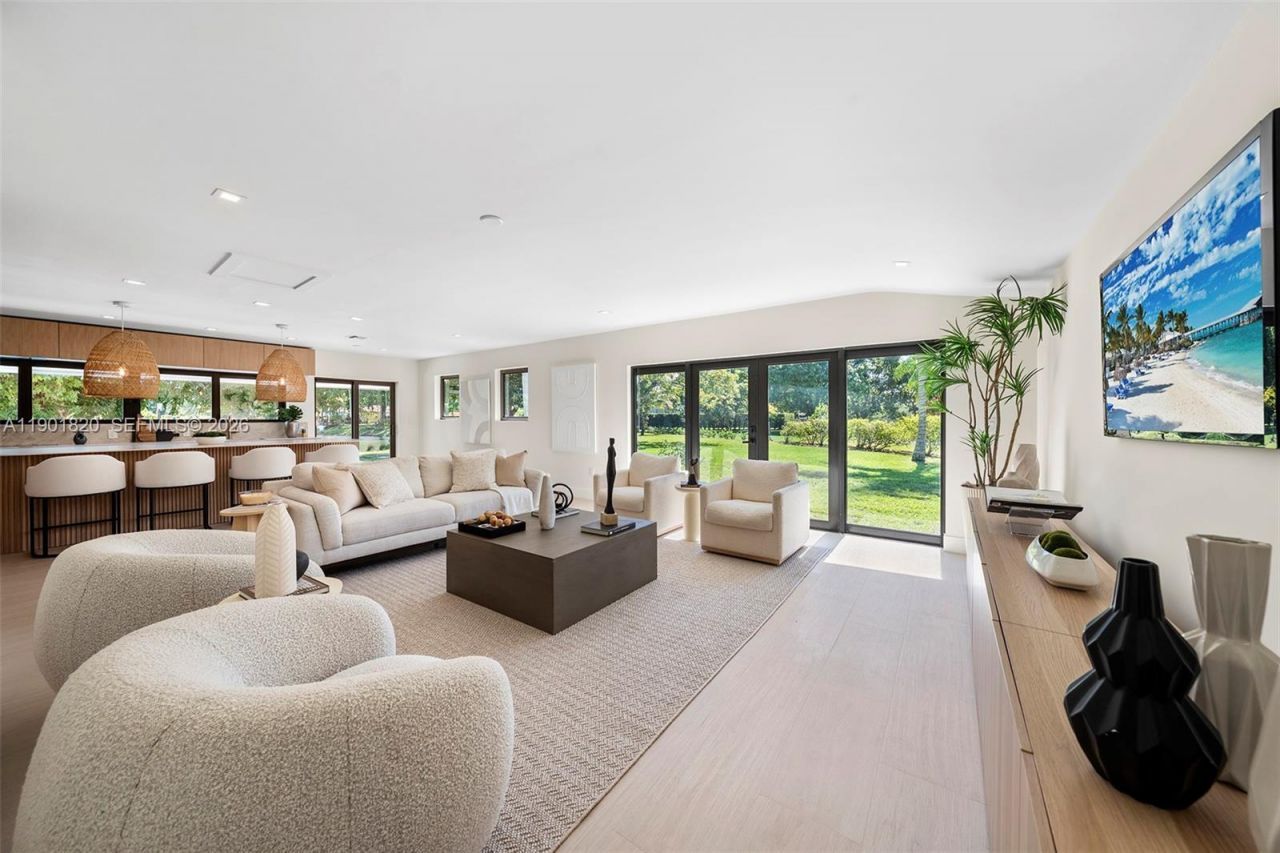 10945 SW 75th Ct, Pinecrest, FL 33156 Photo