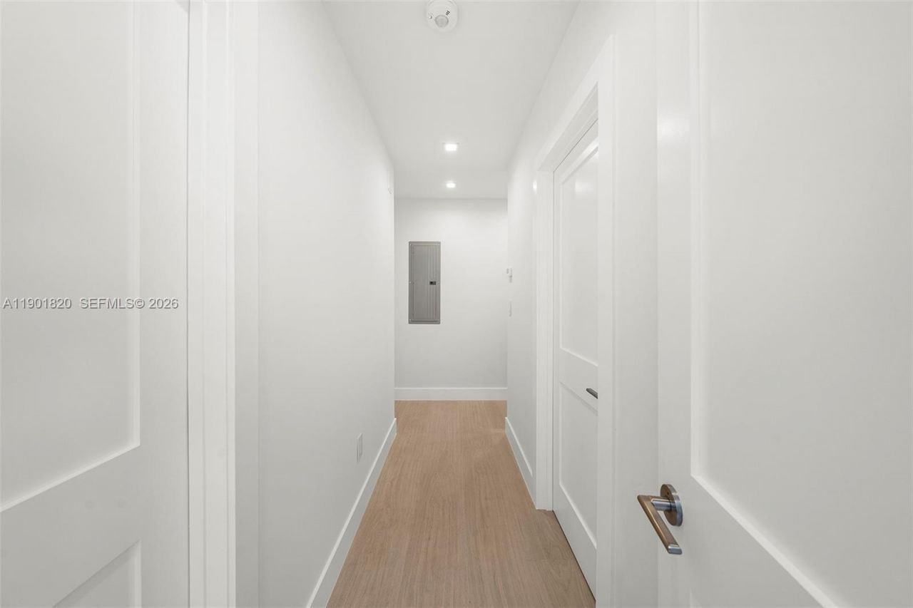 10945 SW 75th Ct, Pinecrest, FL 33156 Photo