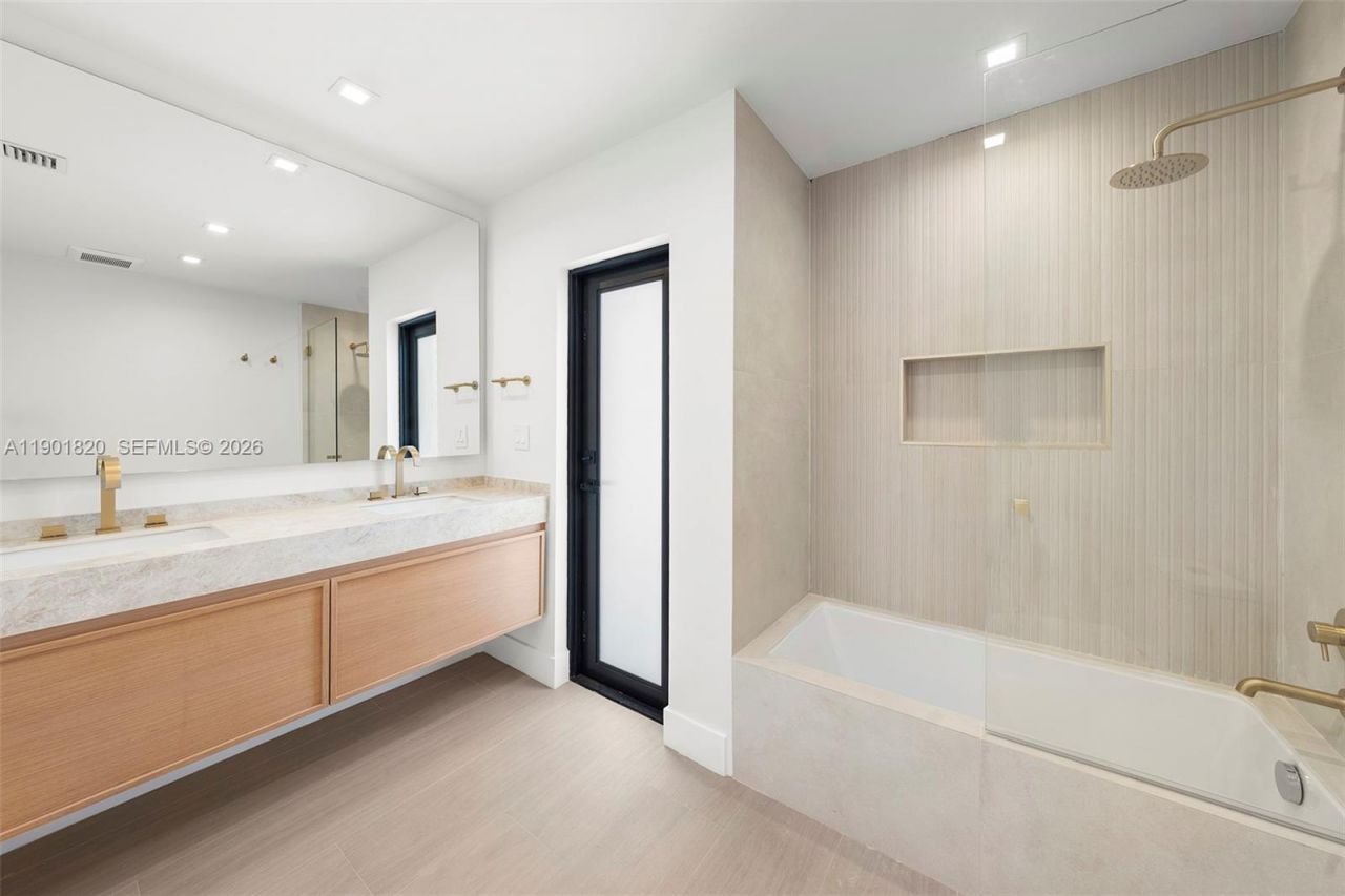 10945 SW 75th Ct, Pinecrest, FL 33156 Photo