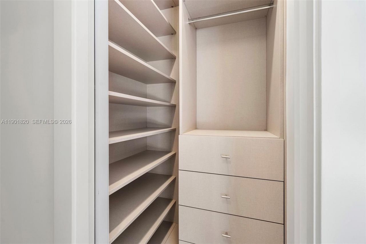 10945 SW 75th Ct, Pinecrest, FL 33156 Photo