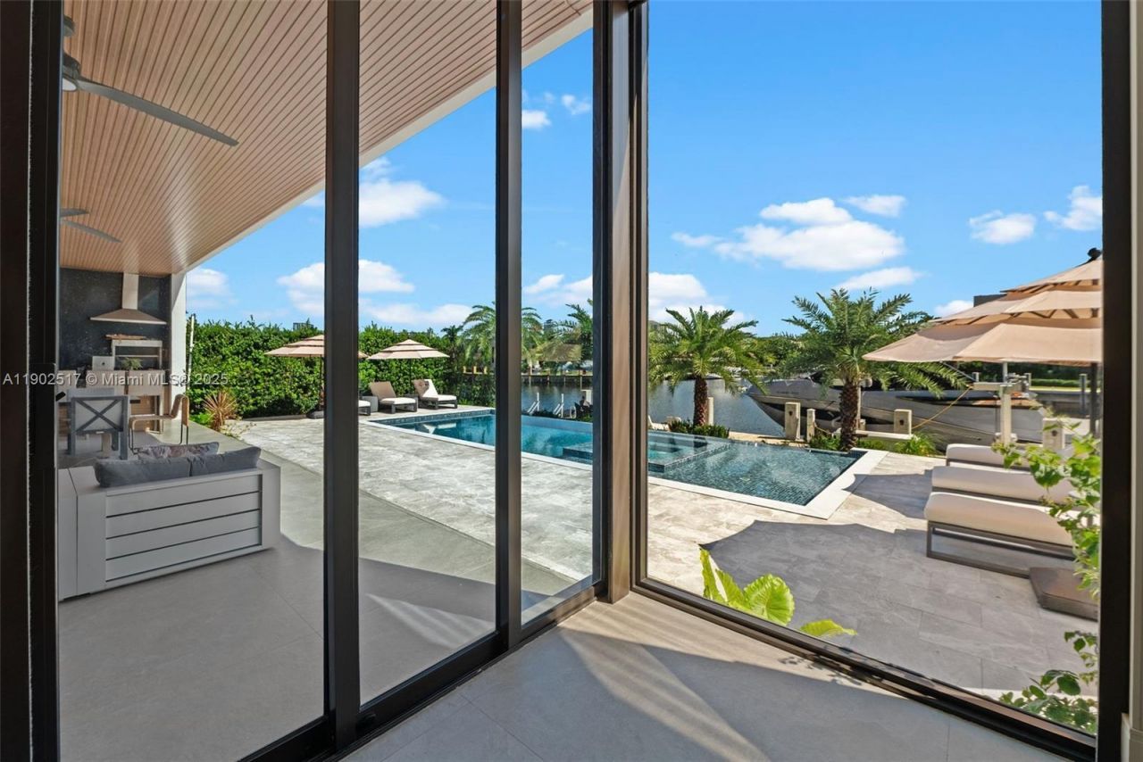 655 Layne Blvd, Hallandale Beach, FL 33009 Photo