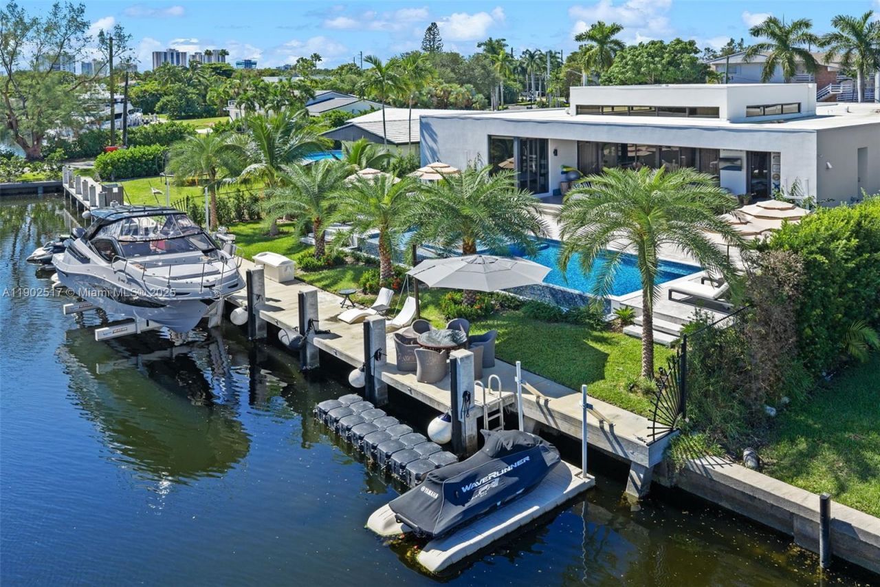 655 Layne Blvd, Hallandale Beach, FL 33009 Photo