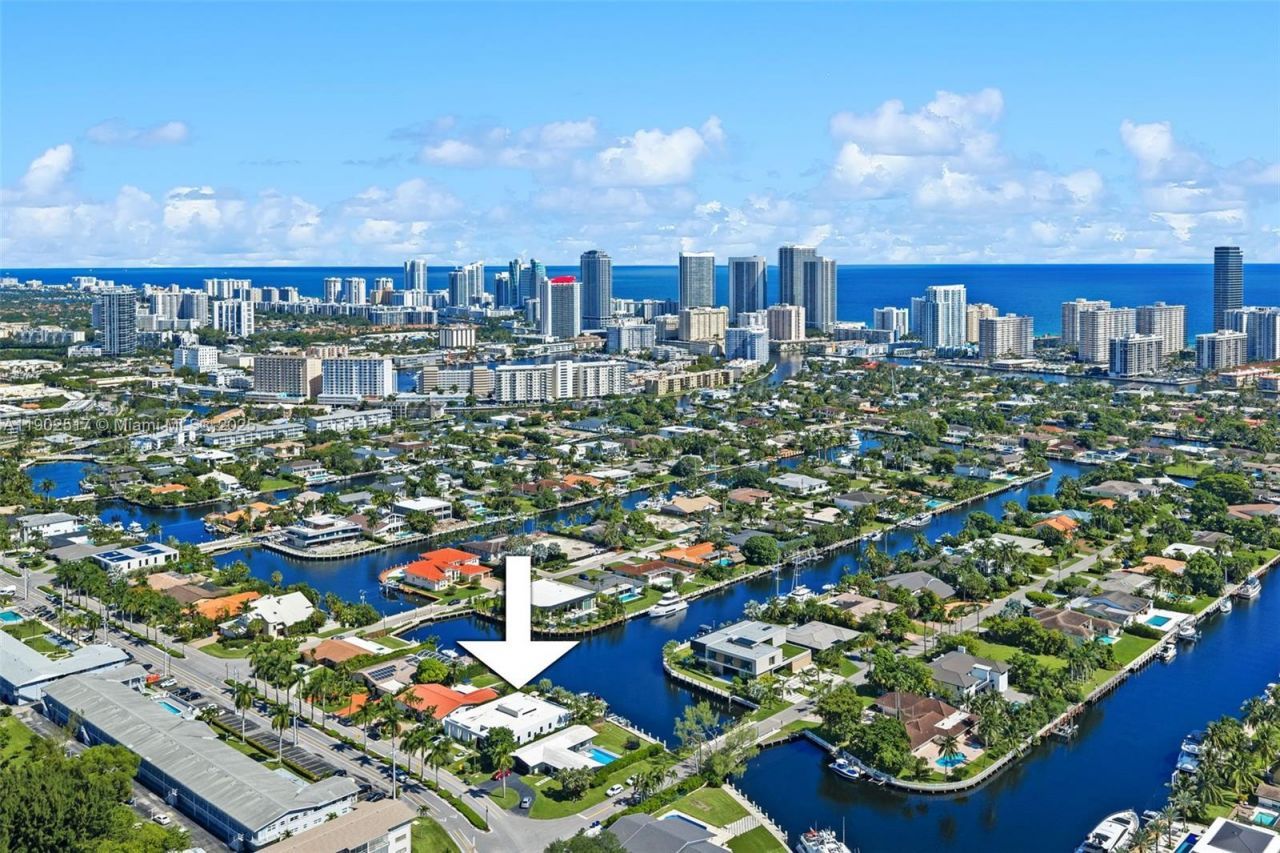 655 Layne Blvd, Hallandale Beach, FL 33009 Photo