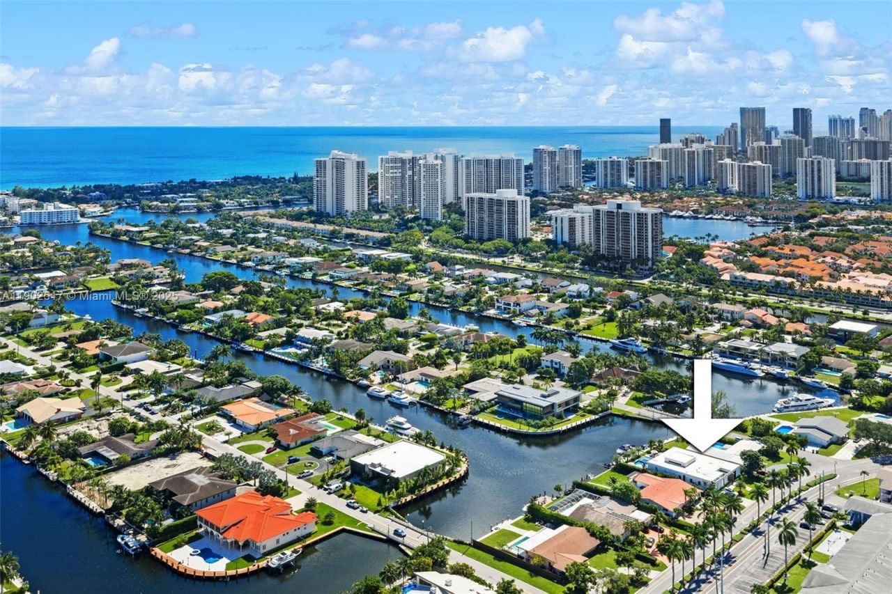 655 Layne Blvd, Hallandale Beach, FL 33009 Photo