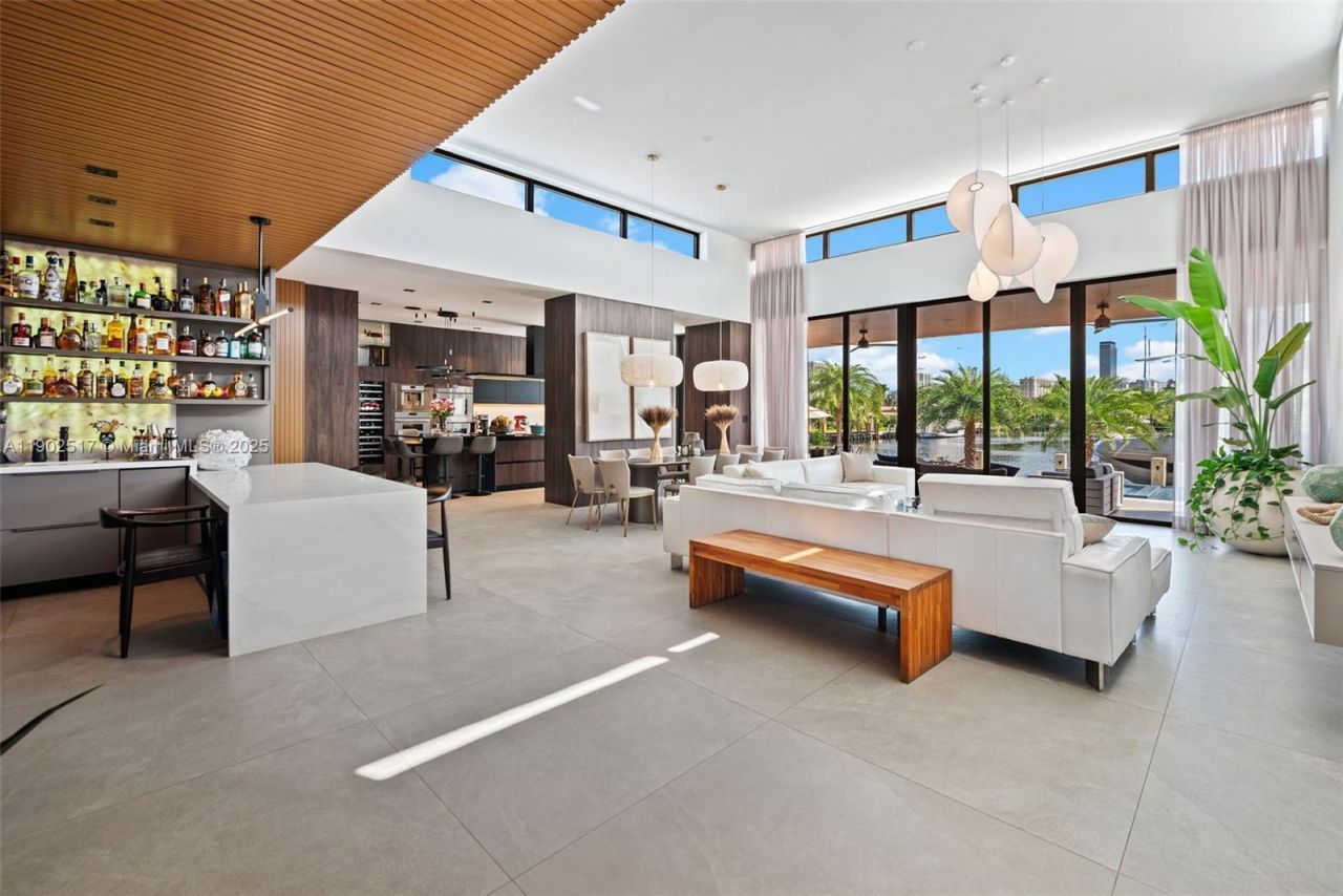 655 Layne Blvd, Hallandale Beach, FL 33009 Photo